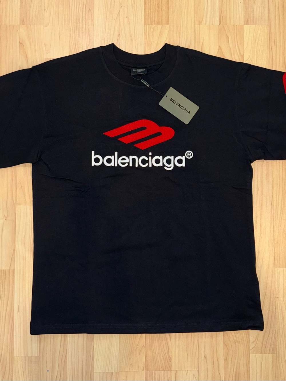 Balenciaga L
